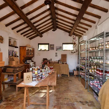 Alloggio per agriturismo Colombaia Anibaldi San Severino Marche